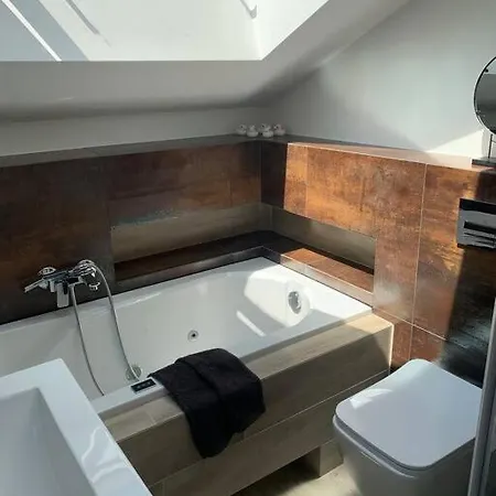 “the Natural Getaway” Villa